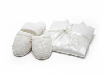 طقم ليلة الفرح روب ستان مطرز + سليبر و سورتيت  (LAZI)